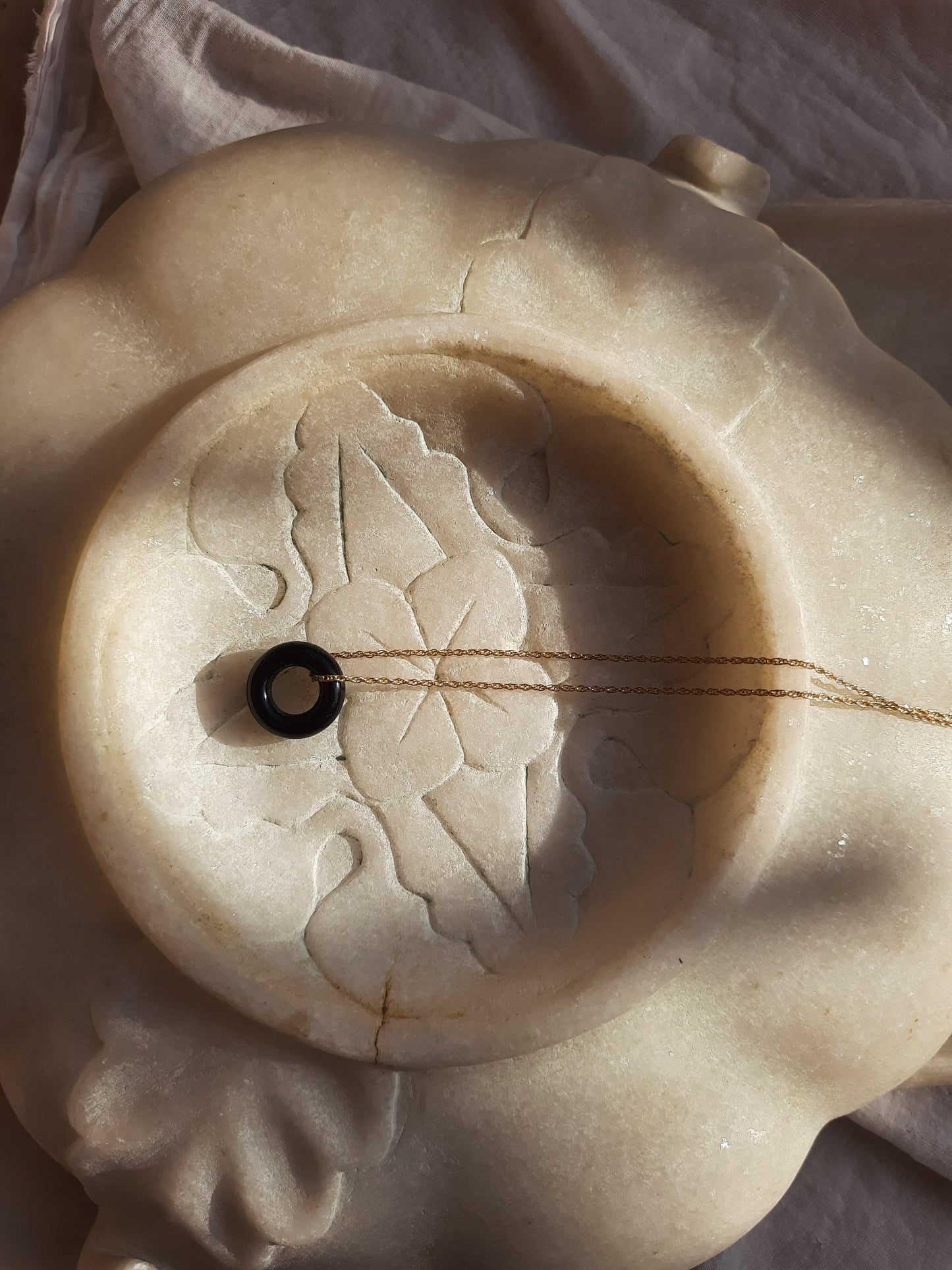 svan - Black Onyx Donut Pendant