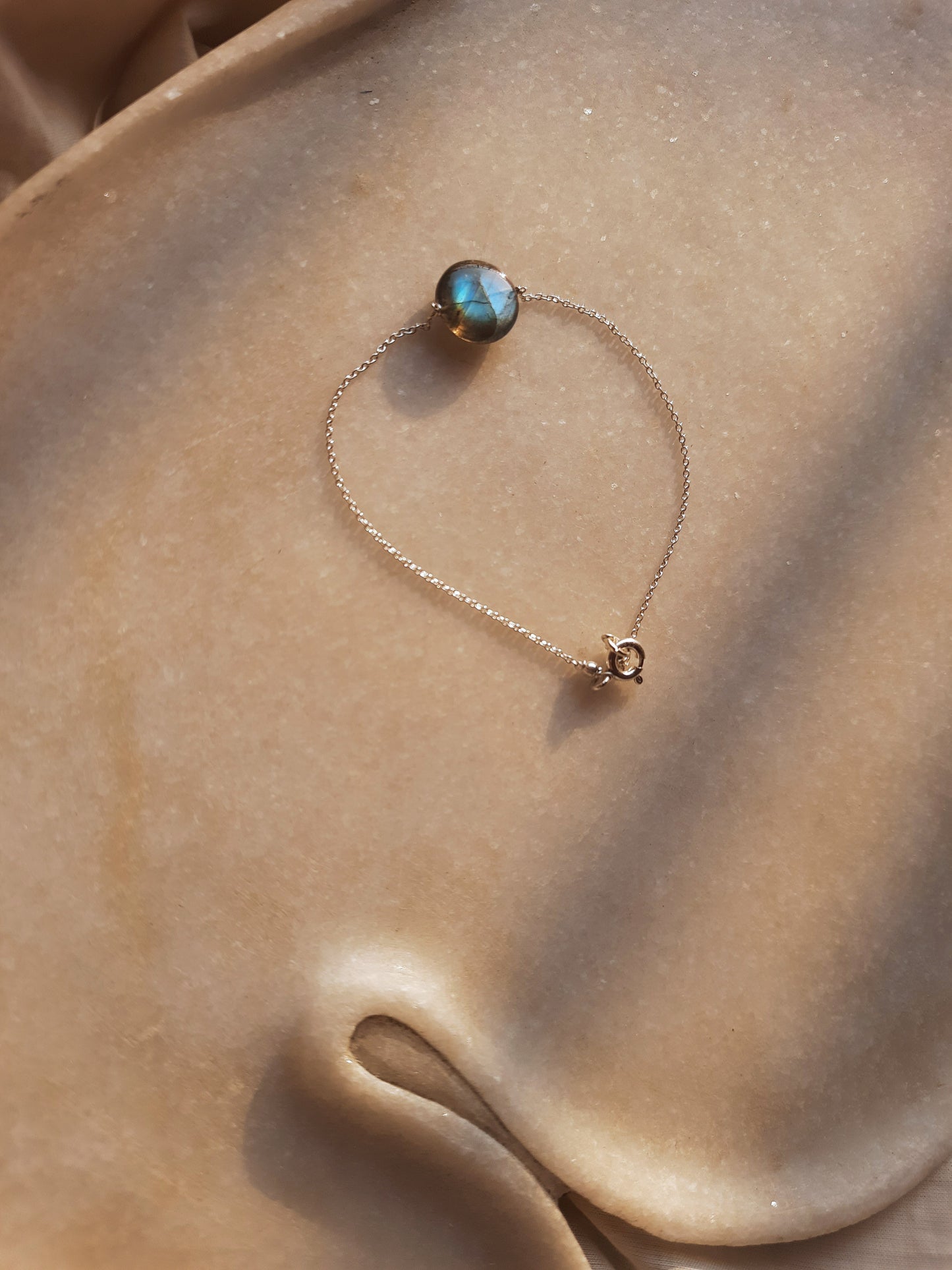 matsya - Labradorite Round Bracelet