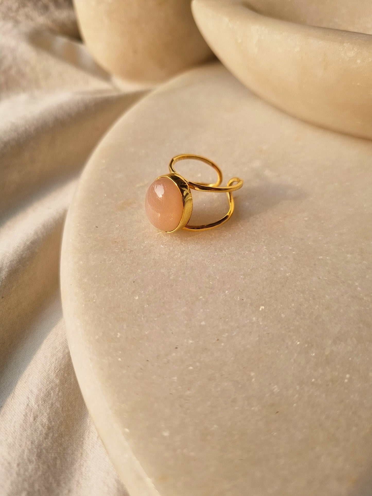vartha - Peach Moonstone Olivia Ring