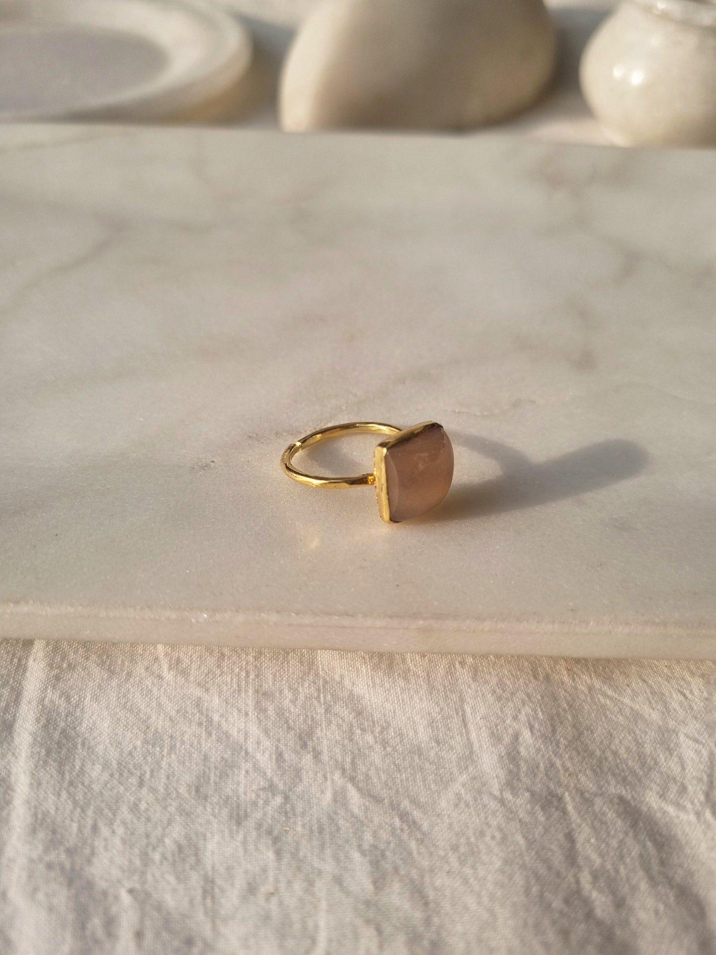 vasa - Peach Moonstone Helix Ring