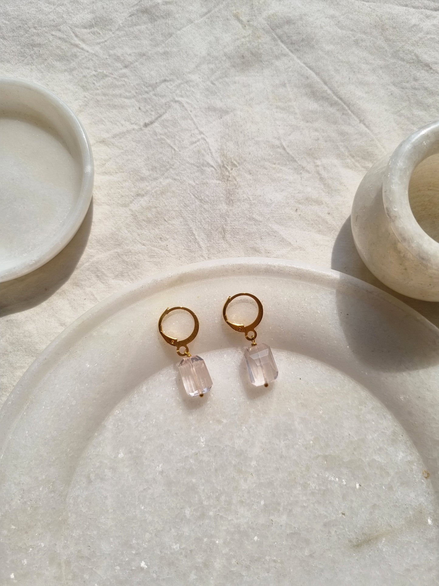 riya - Rose quartz Curved Cushion Hinged Hoops