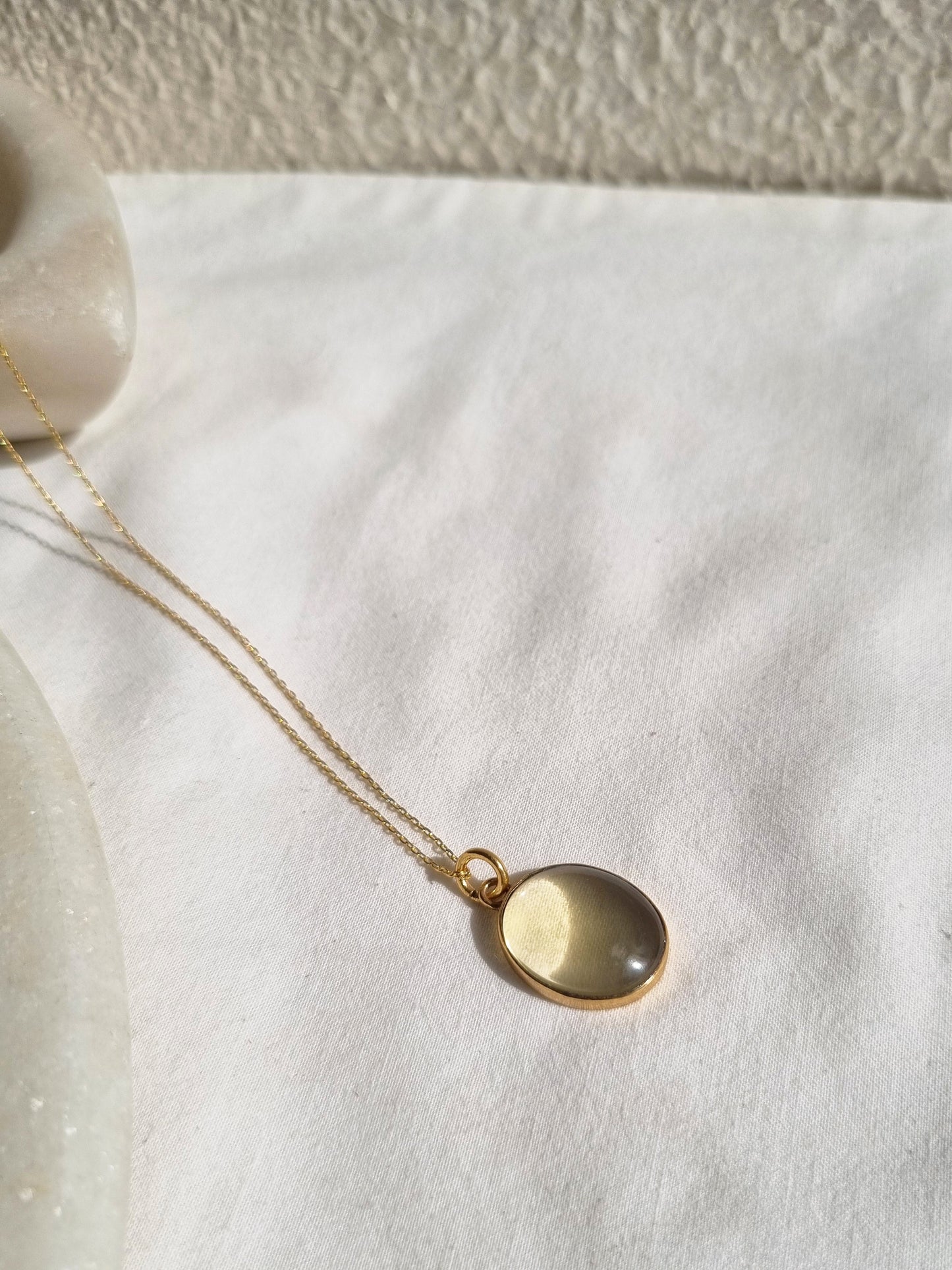 vana - Lemon Quartz Oval Pendant