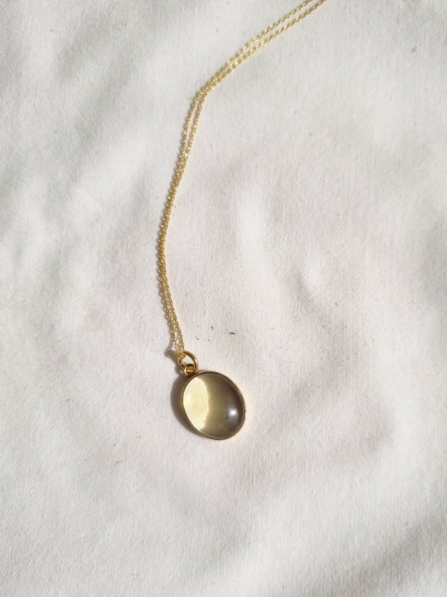 vana - Lemon Quartz Oval Pendant