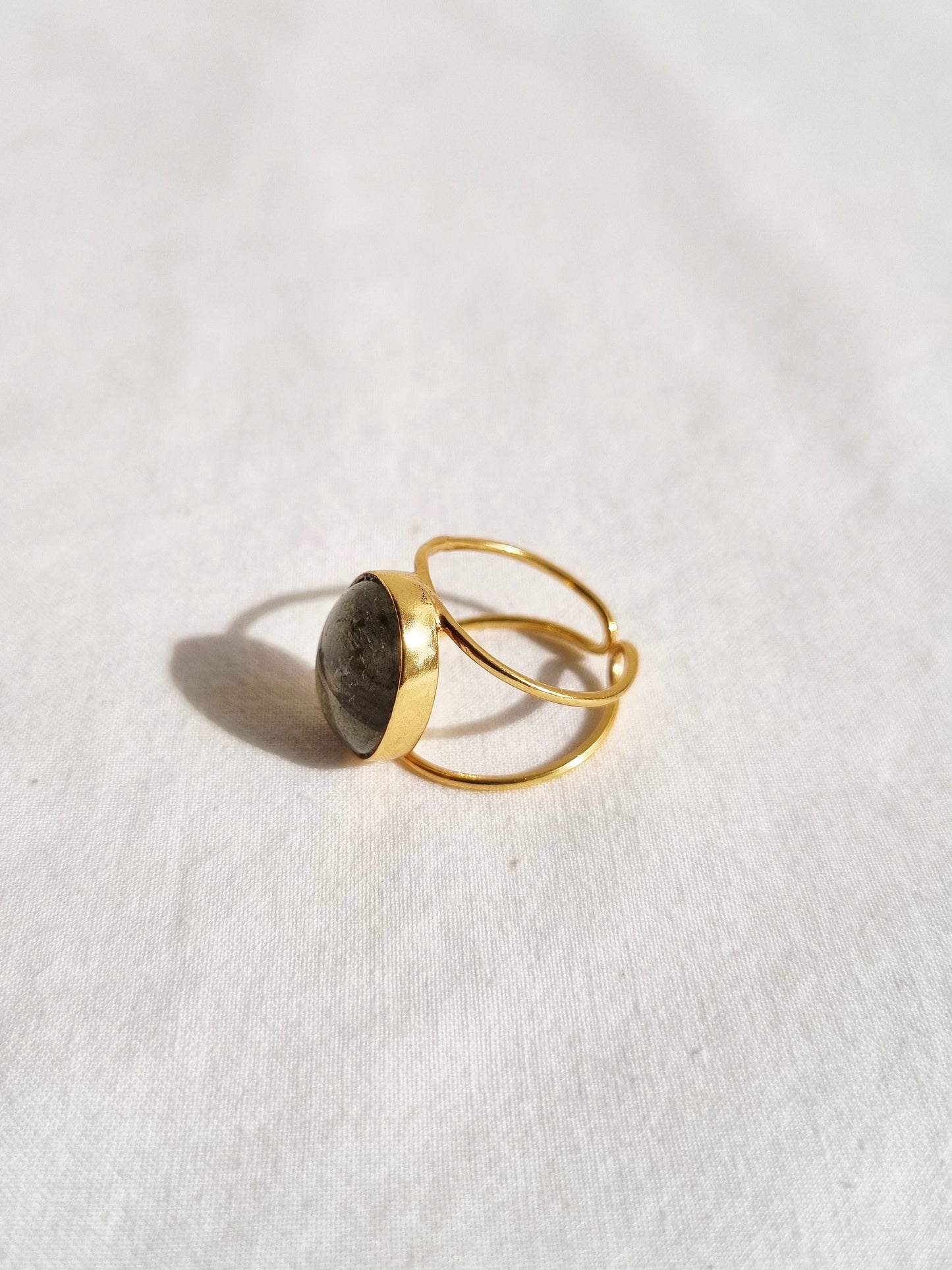 vartha - Labradorite Olivia Ring