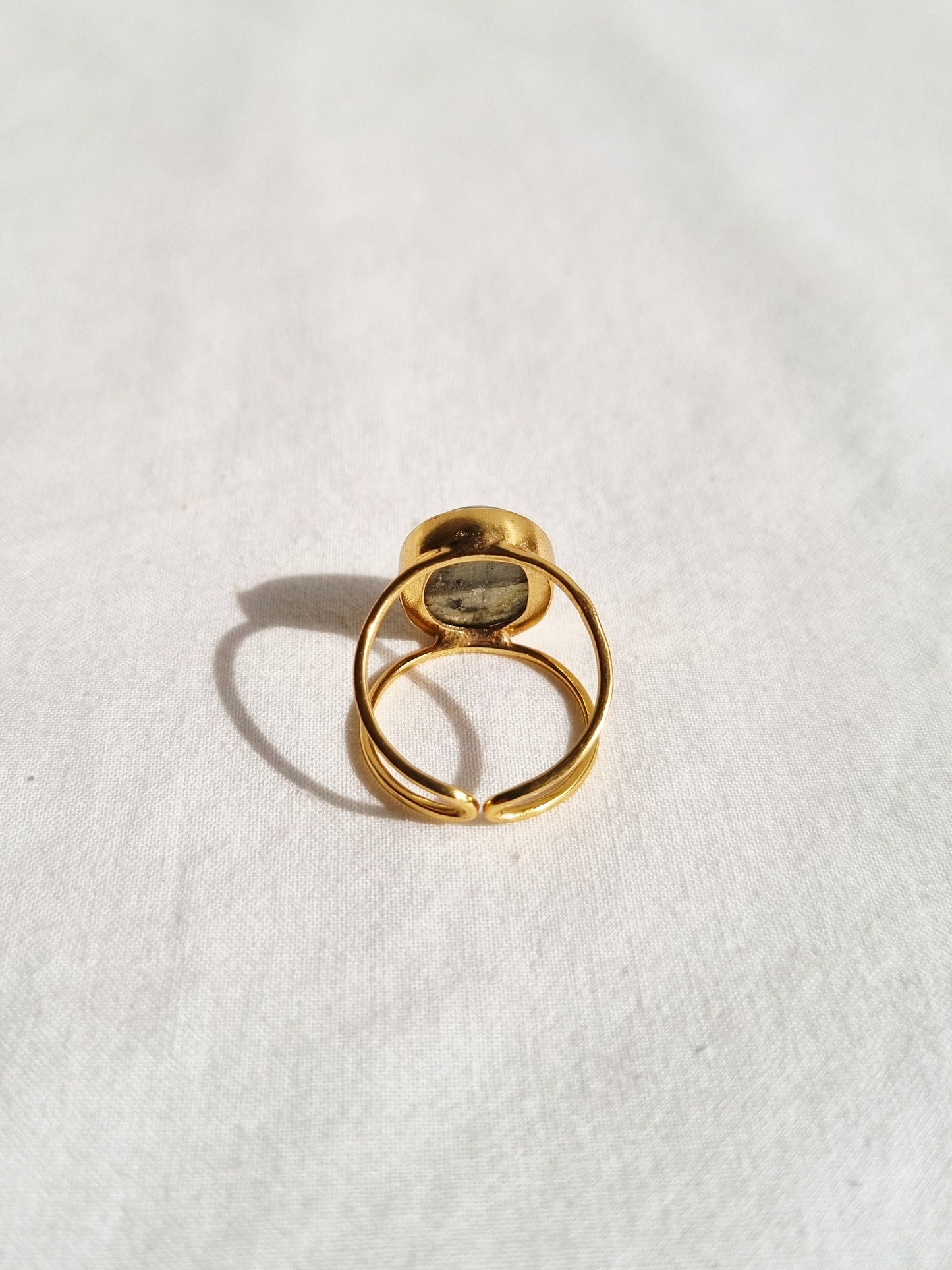 vartha - Labradorite Olivia Ring