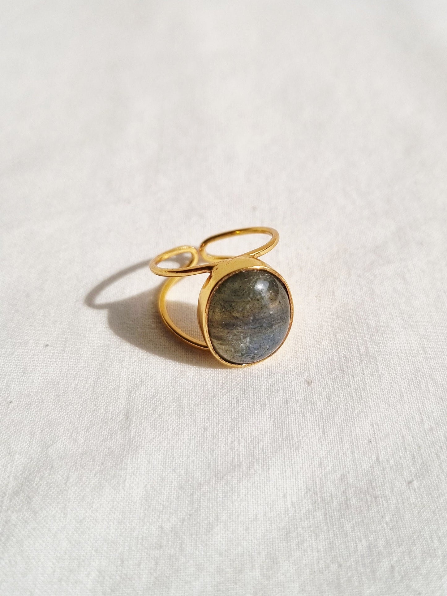 vartha - Labradorite Olivia Ring