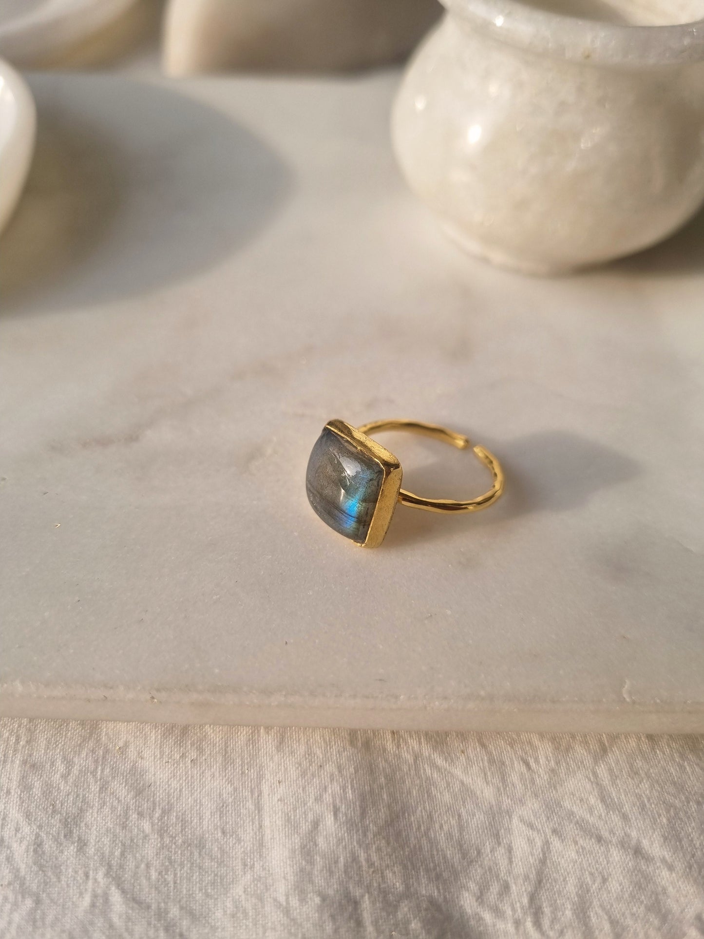 vasa - Labradorite Helix Ring