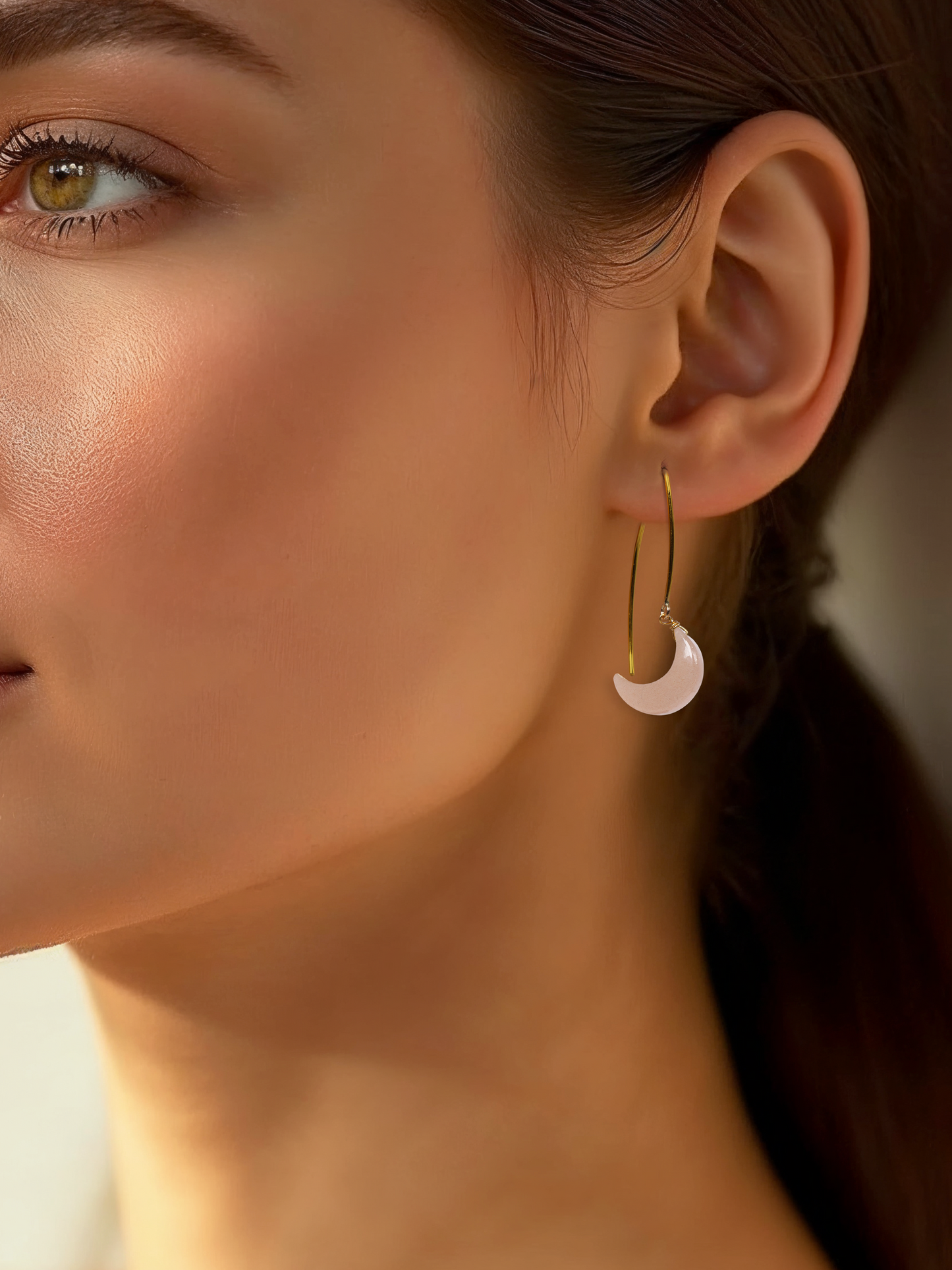 vasika - Peach Moonstone Luna Marquise Earwire