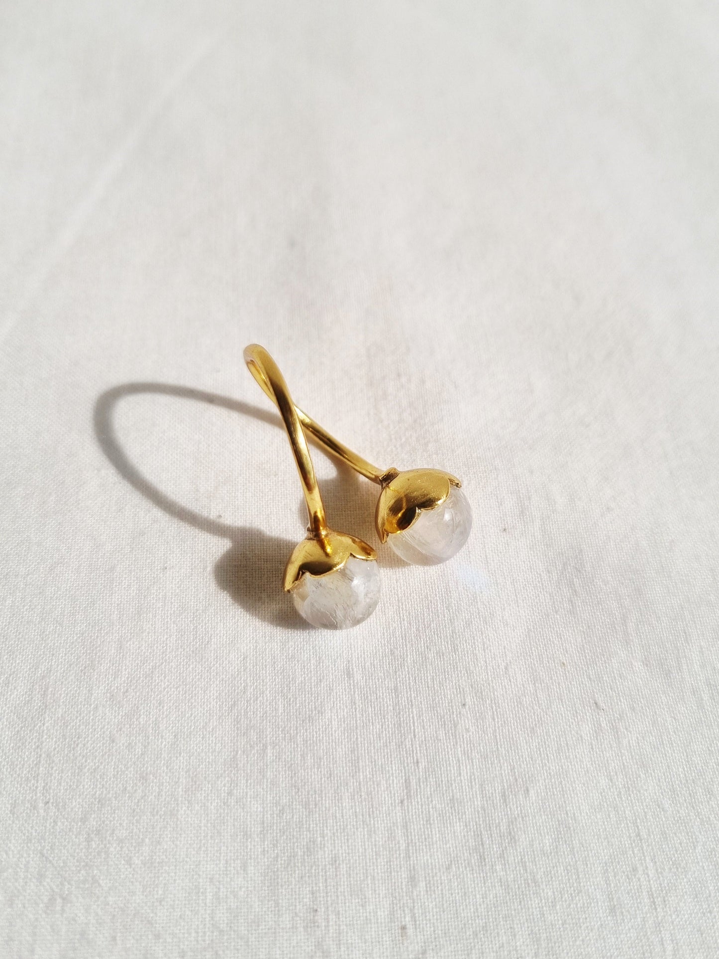 esa - Rainbow Moonstone Sunflower Ring